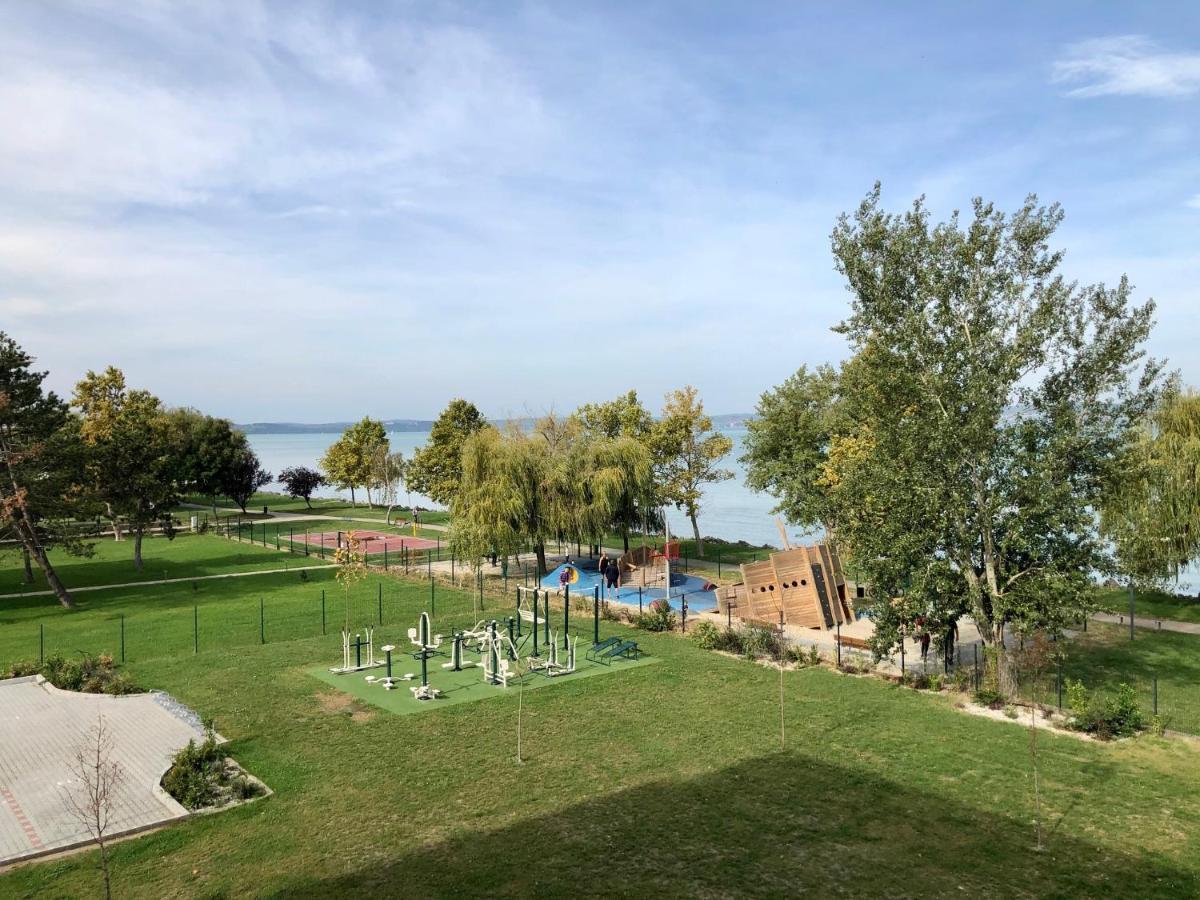 Silver Coast Apartman Siófok Esterno foto