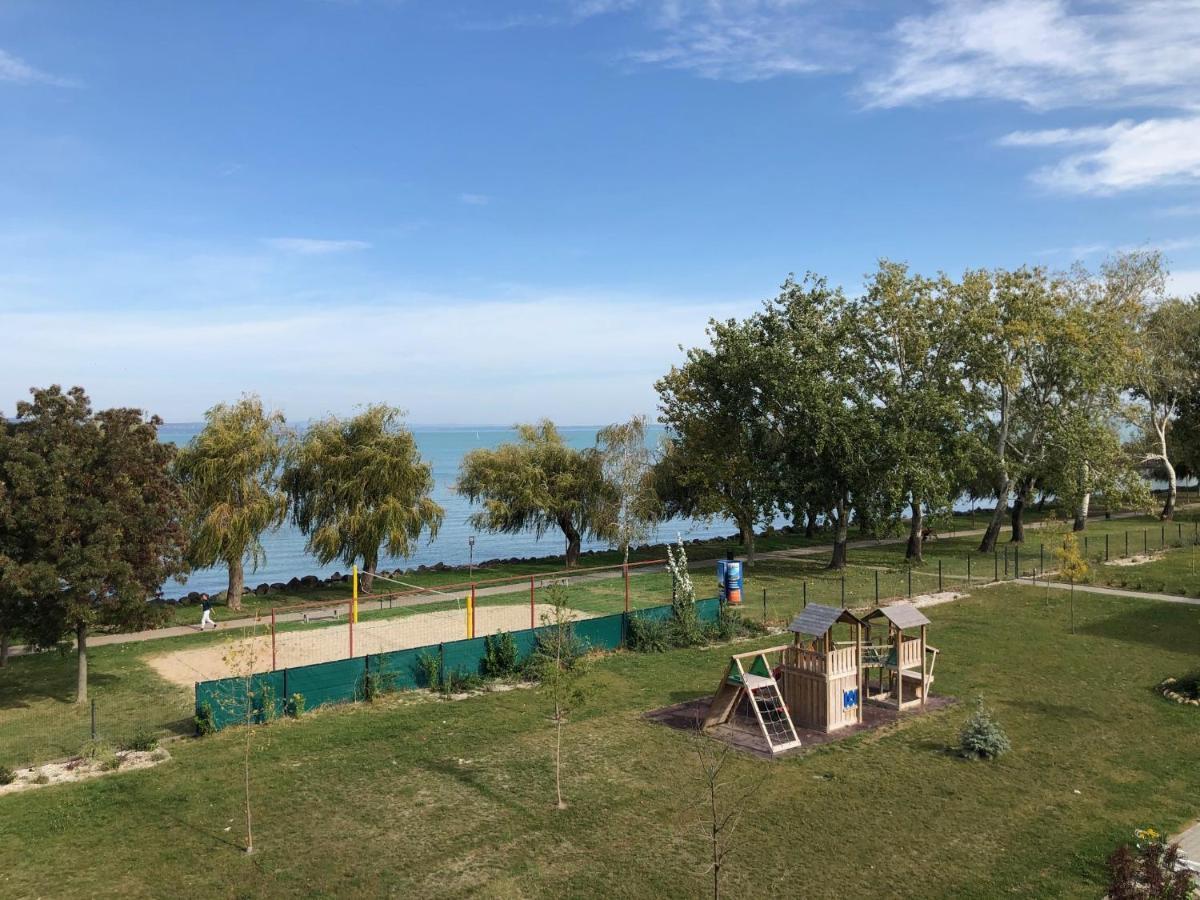 Silver Coast Apartman Siófok Esterno foto